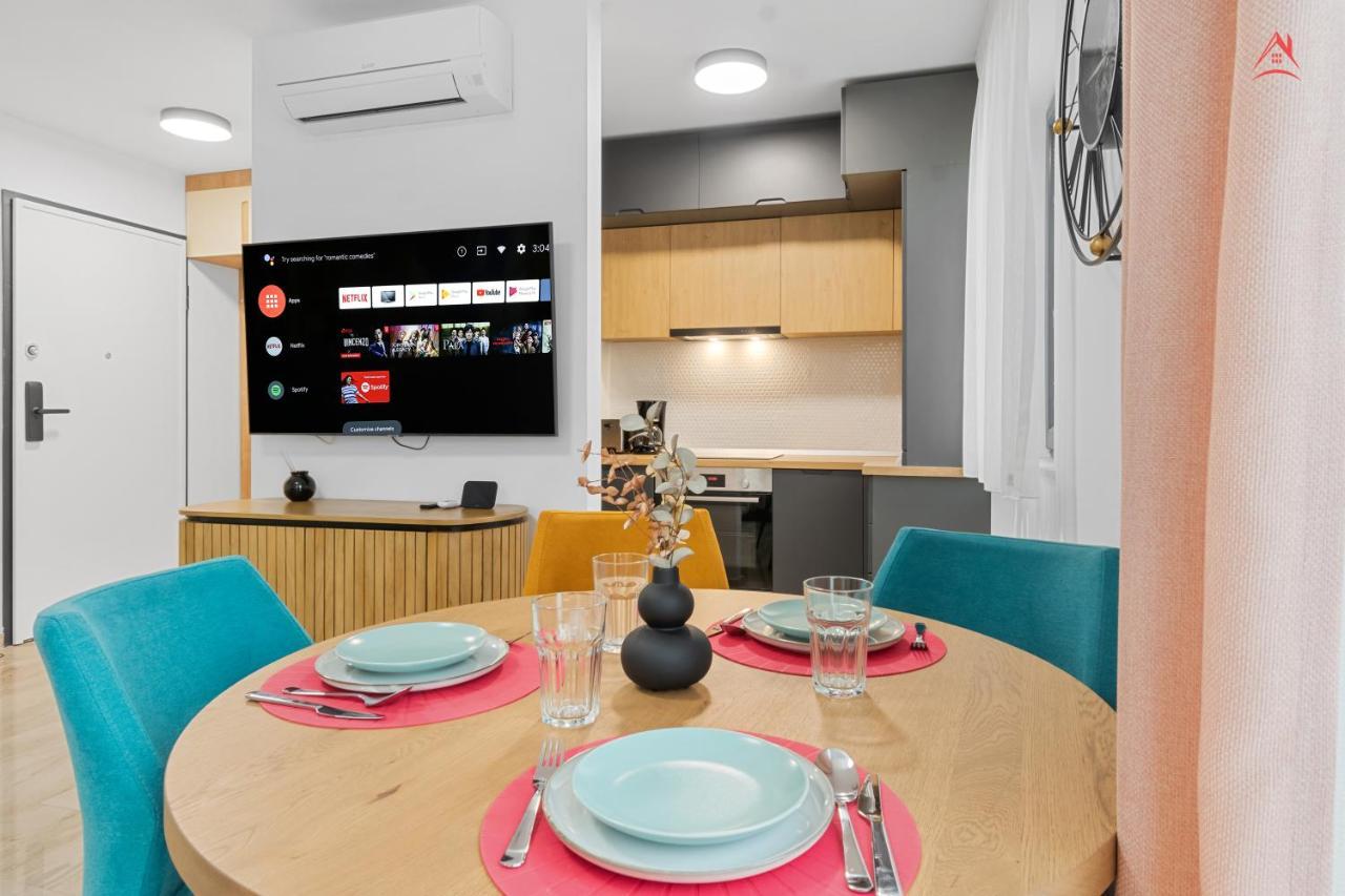 Apartament Opera Residence - Cismigiu, Eroilor, Free Private Parking Bukarest Exteriör bild