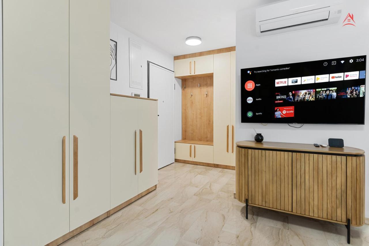 Apartament Opera Residence - Cismigiu, Eroilor, Free Private Parking Bukarest Exteriör bild