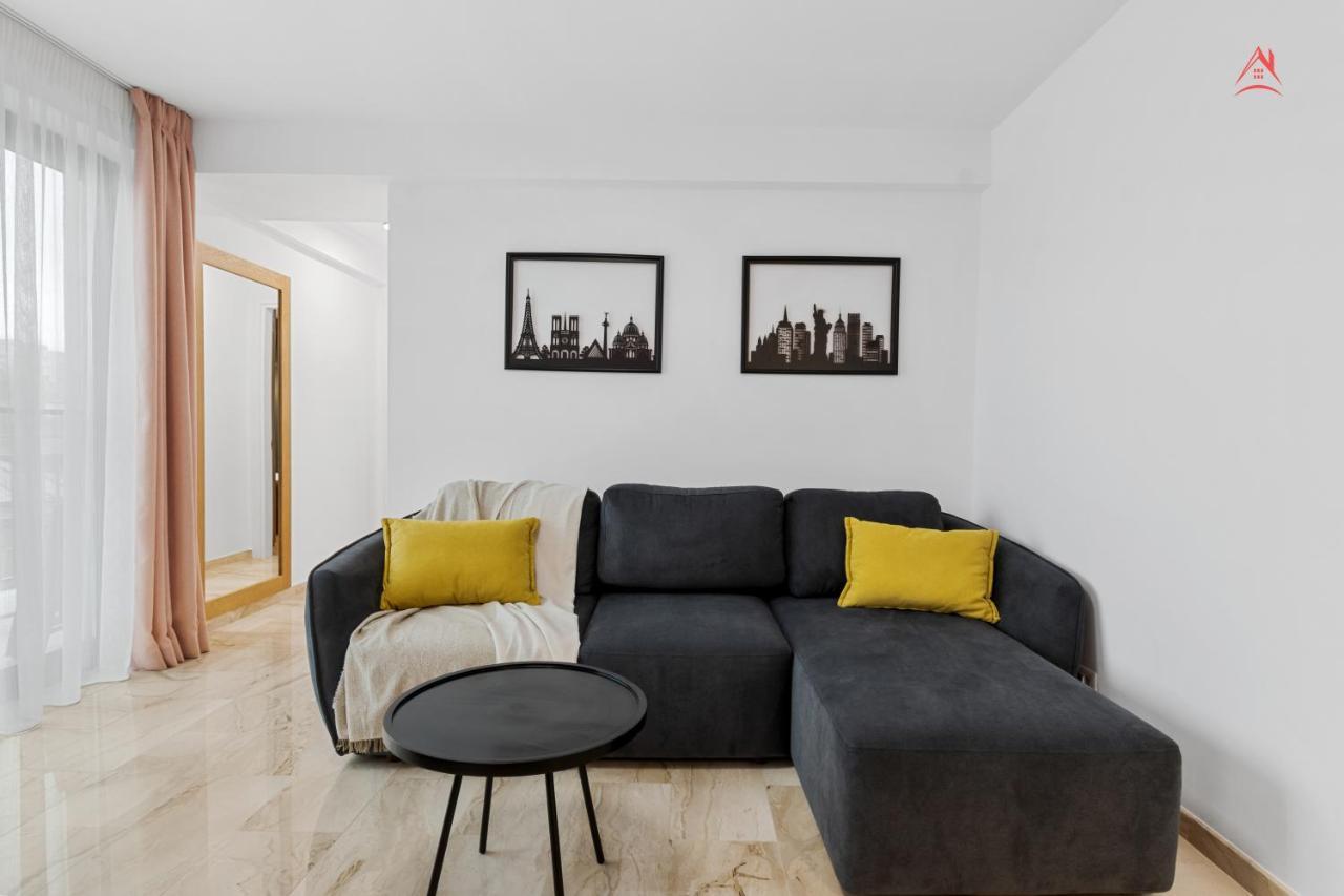 Apartament Opera Residence - Cismigiu, Eroilor, Free Private Parking Bukarest Exteriör bild