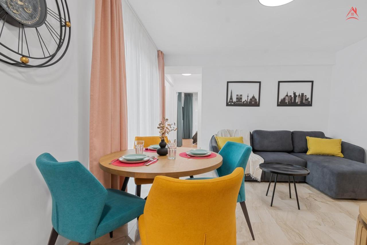 Apartament Opera Residence - Cismigiu, Eroilor, Free Private Parking Bukarest Exteriör bild