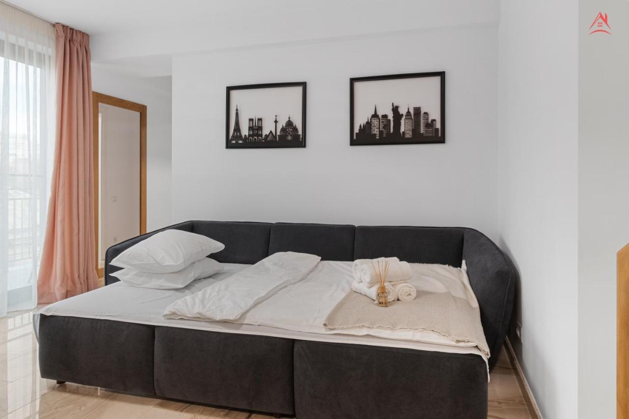 Apartament Opera Residence - Cismigiu, Eroilor, Free Private Parking Bukarest Exteriör bild